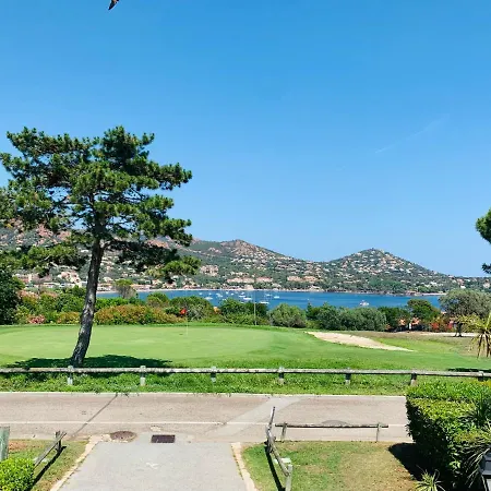 Cap Esterel ,baie D'agay ,vue شقة *